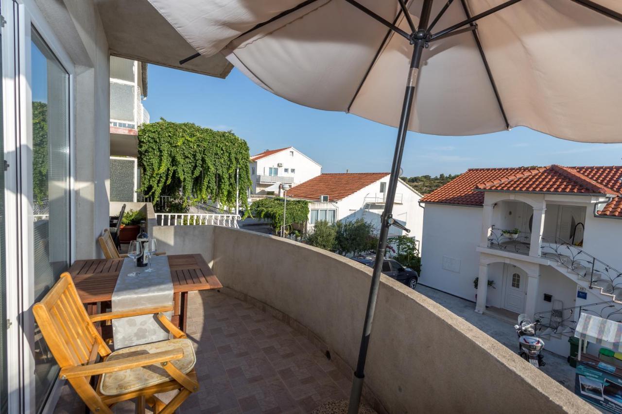 Apartman Lucy Hvar Town Extérieur photo