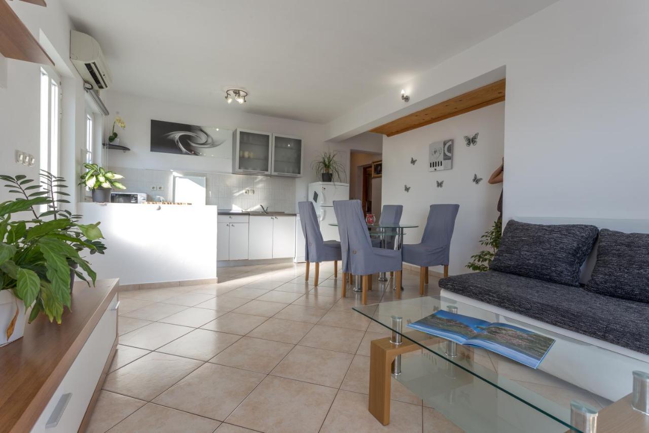 Apartman Lucy Hvar Town Extérieur photo