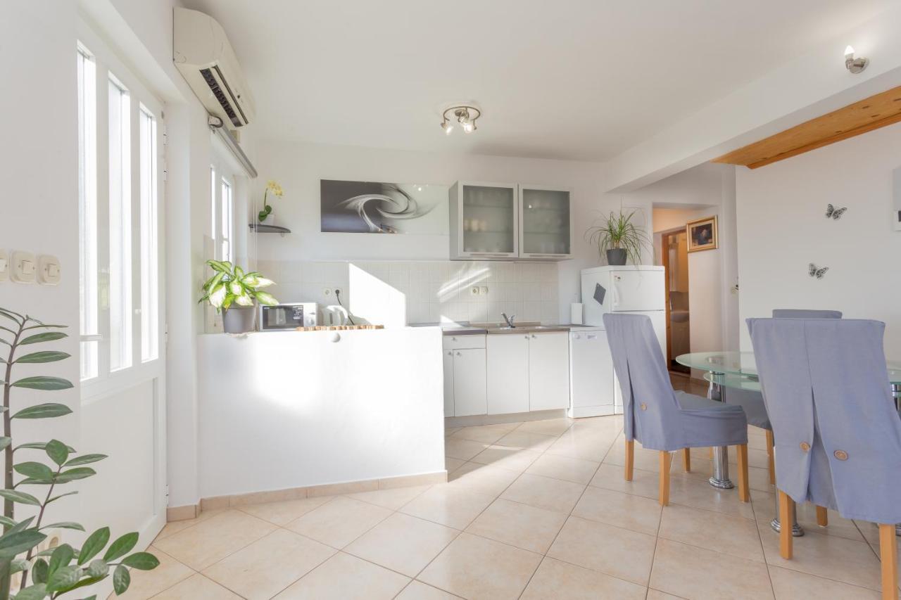 Apartman Lucy Hvar Town Extérieur photo